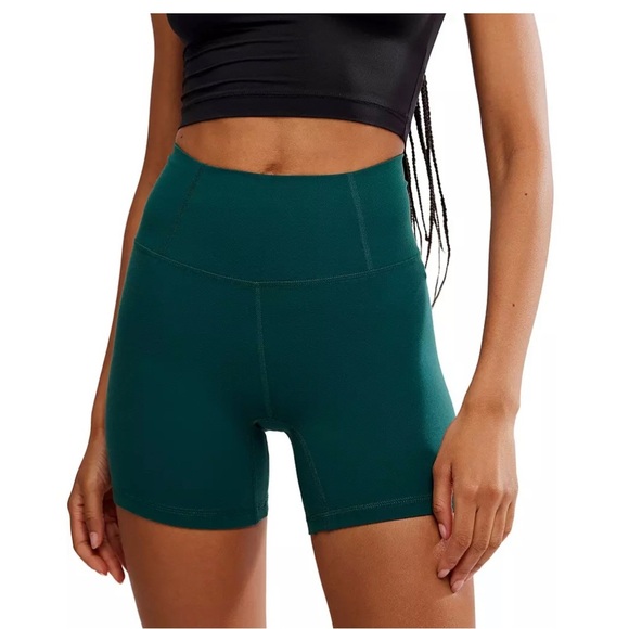 FP Movement by Free People Pants - NWT Free People MovementNever Better Bike Shorts in Evergreen Size M and L